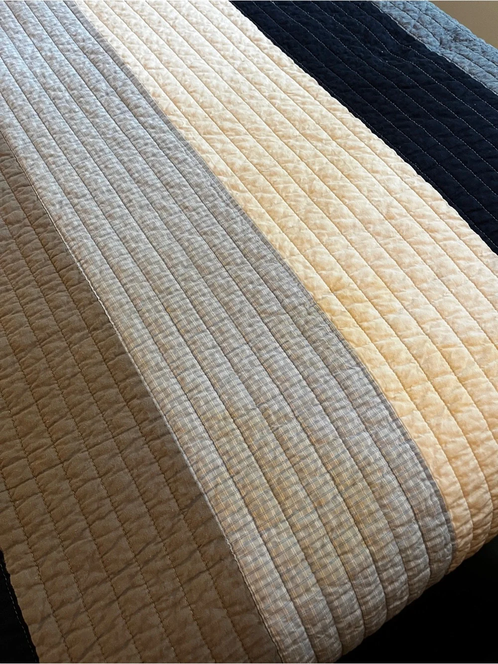 Twin striped quilted coverlet/bedspread